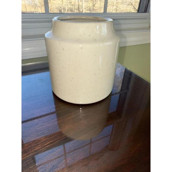 VINTAGE HOUSE  OF WEBSTER STRAWBERRY CERAMIC  CANISTER 6” NO LID - Picture 5 of 6